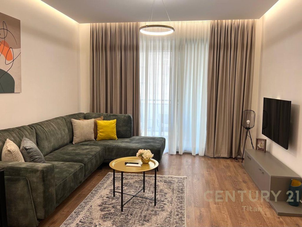 JEPET ME QIRA APARTAMENT 2+1+2 TEK RRUGA E KOSOVAREVE!