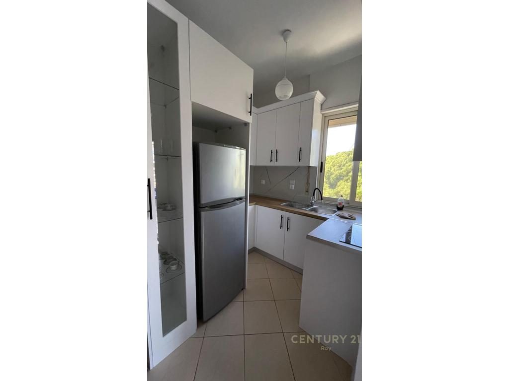 SHITET APARTAMENT 1+1 PRANE DETIT,NE GOLEM!