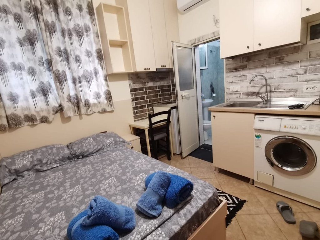 Garsoniere me Qira në rrugen ,5 Maj, Tiranë -Lirohet me 28 Shtator