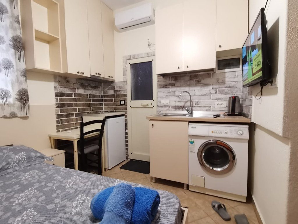 Garsoniere me Qira në rrugen ,5 Maj, Tiranë -Lirohet me 28 Shtator