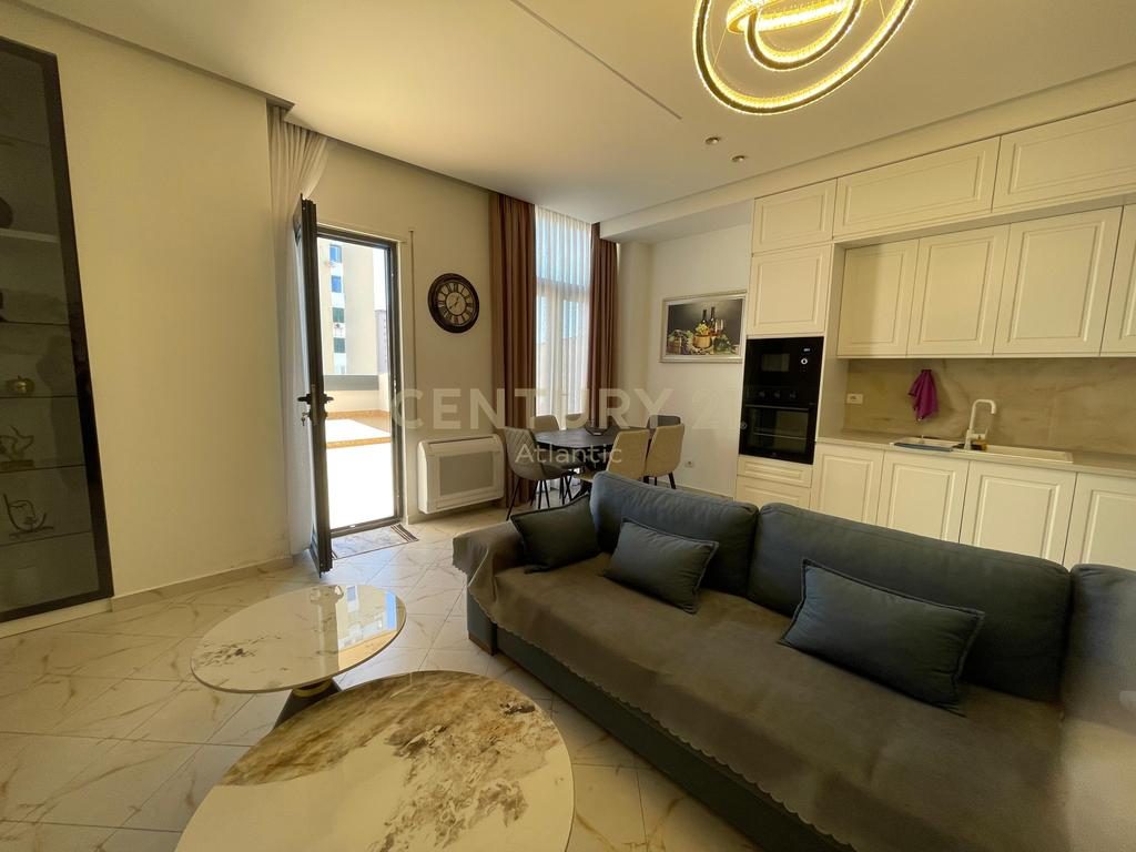 SHITET APARTAMENT PAMJE ANESORE DETI  2+2T +VERANDE 65M + POSTIN E PARKIMIT ,VOLLGA,DURRES !!