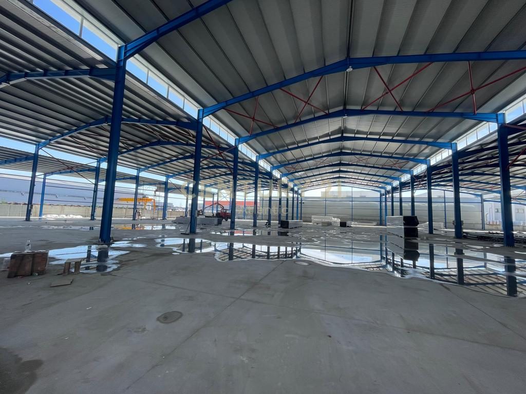 Objekt Industrial për Qera, 1.900 m² – Autostrada Durres - Tirane