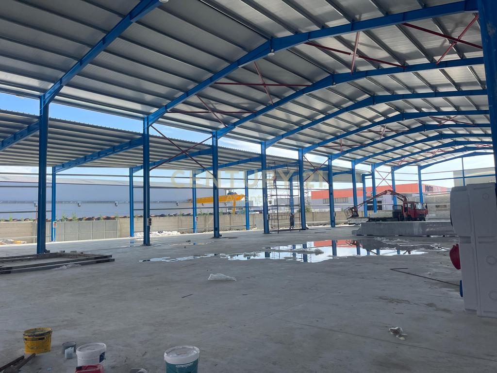 Objekt Industrial për Qera, 1.900 m² – Autostrada Durres - Tirane