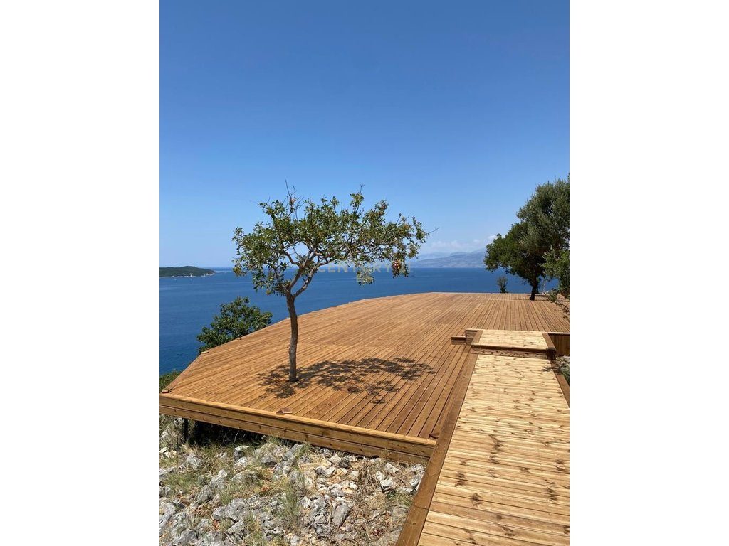 APARTAMENT 2+1 ME OBORR NE SAN NICOLAS, PALASE ,VLORE !
