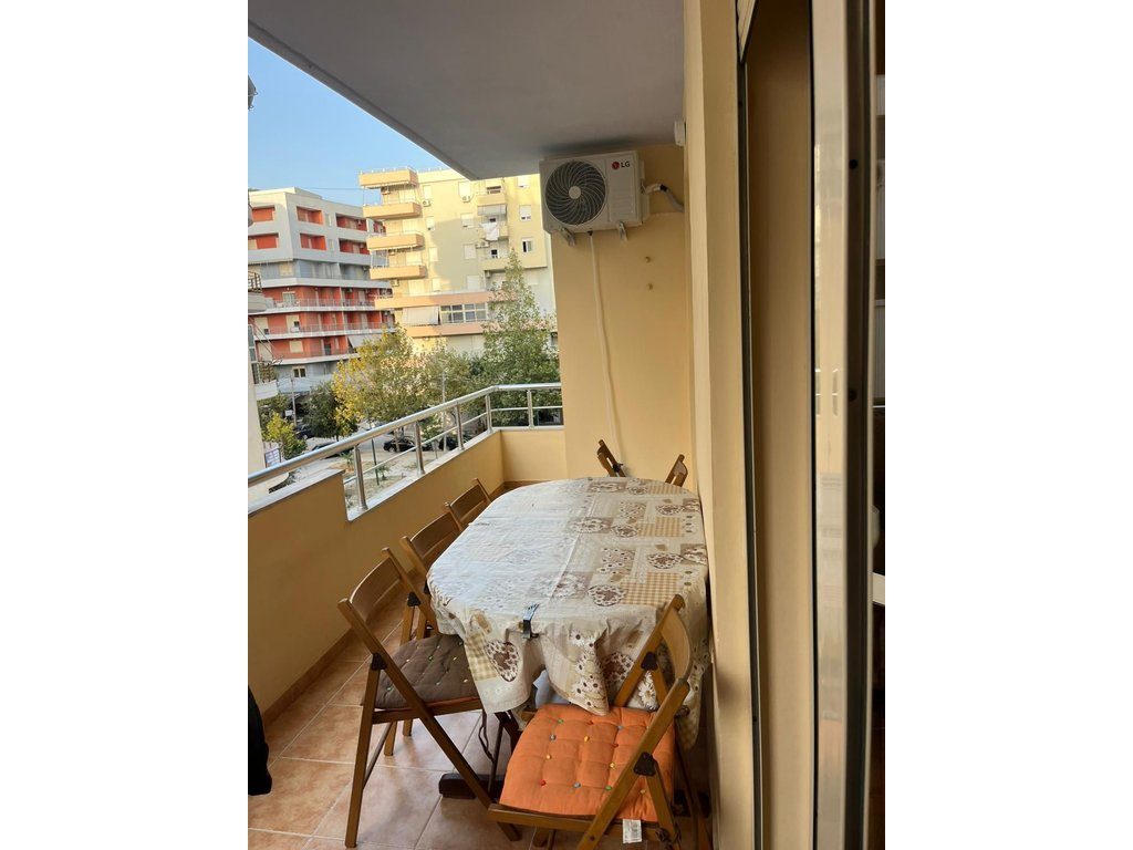 APARTAMENT 2+1 PER QERA,NE LUNGOMARE!