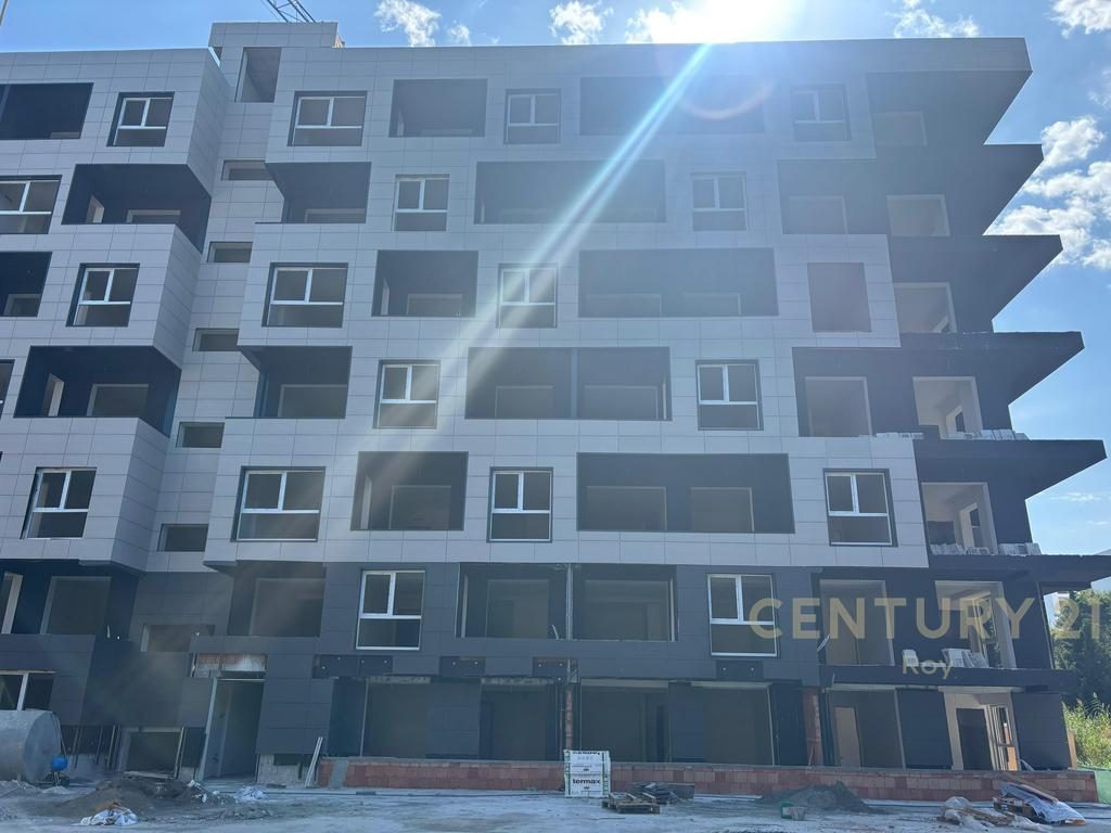 SHITET APARTAMENT 1+1 MONTEVIDEO RESIDENCE TE MALI ROBIT!!!