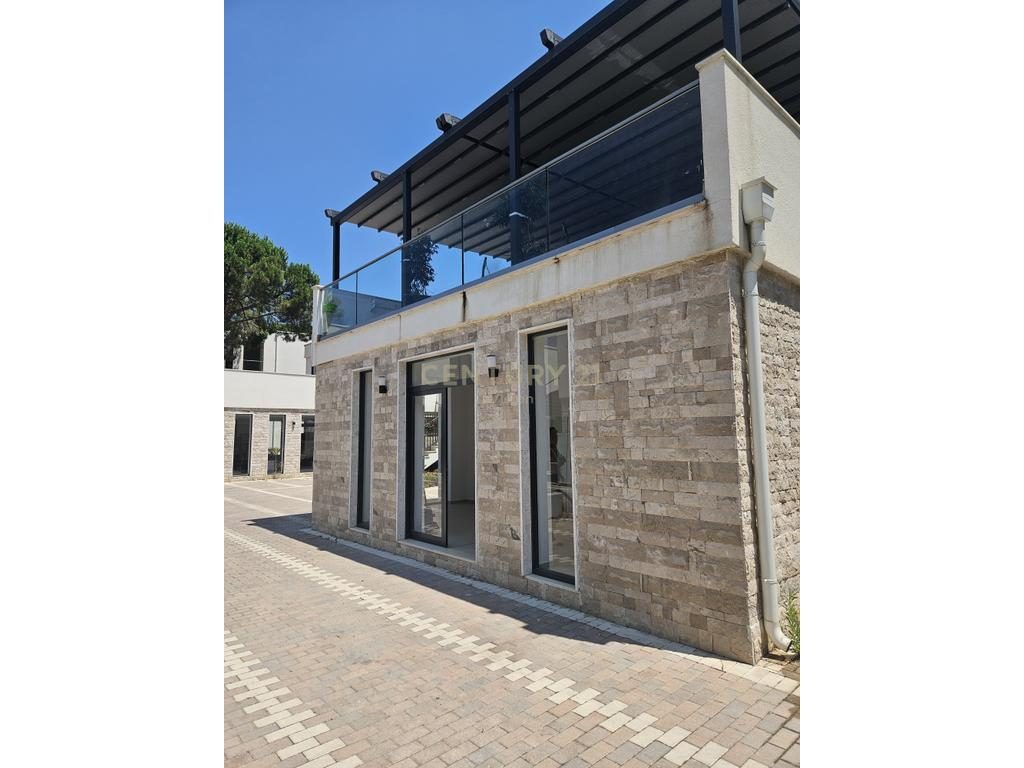 Ambient biznesi Me Qira në San Pietro Resort, Gjiri i Lalzit, Durrës | 26 m²