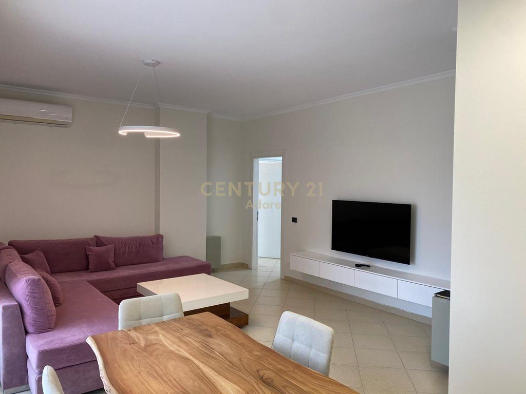Apartament Modern 2+1+2+Post Parkimi për Qira tek Rruga e Kosovareve!