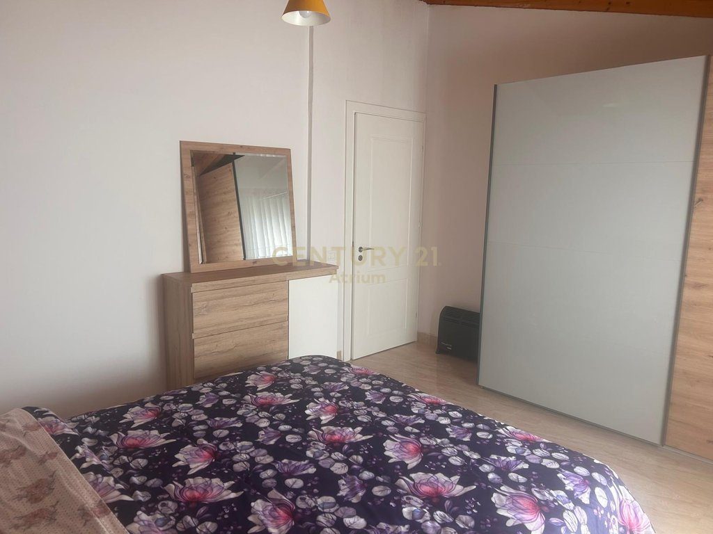 JEPET ME QIRA APARTAMENTI 2+1 NE  MULLET