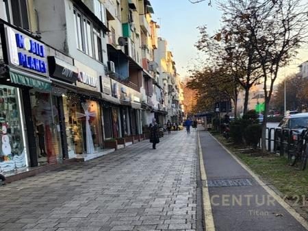 SHITET AMBIENT KOMERCIAL TEK KRYQEZIMI "21 DHJETORI"