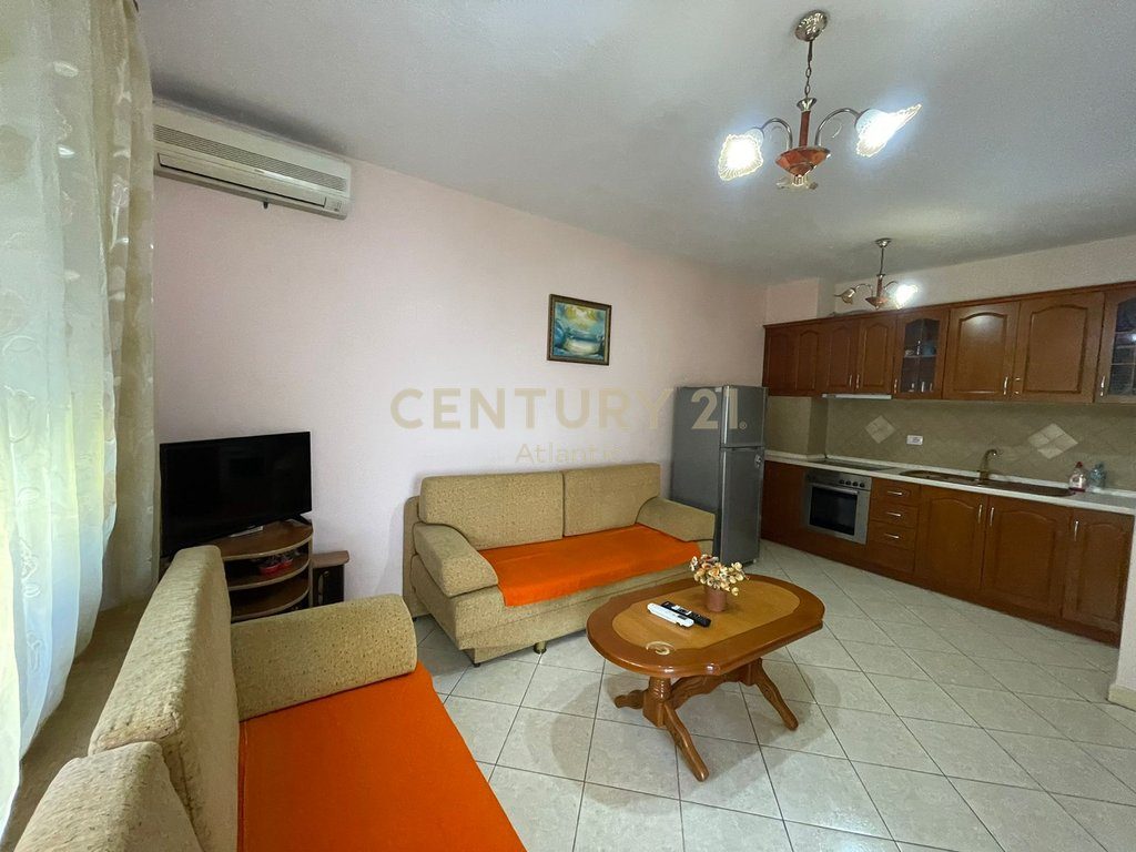 JEPET ME QIRA APARTAMENT 1+1 TEK SHKEMBI I KAVAJES!