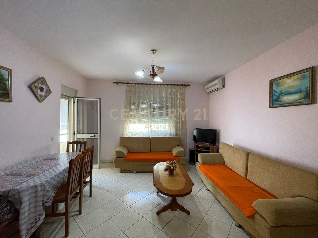 JEPET ME QIRA APARTAMENT 1+1 TEK SHKEMBI I KAVAJES!