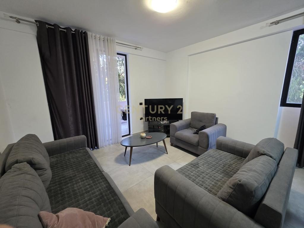 Apartament 2+1+2 Për Shitje në Shkozë, Tiranë