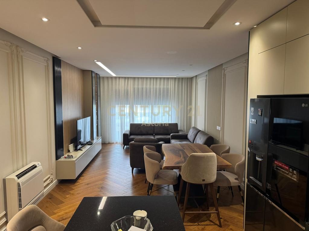 Jepet me qira apartament premium 2+1+2+2 ballkone me post parkimi te Olympic Residence Tirana