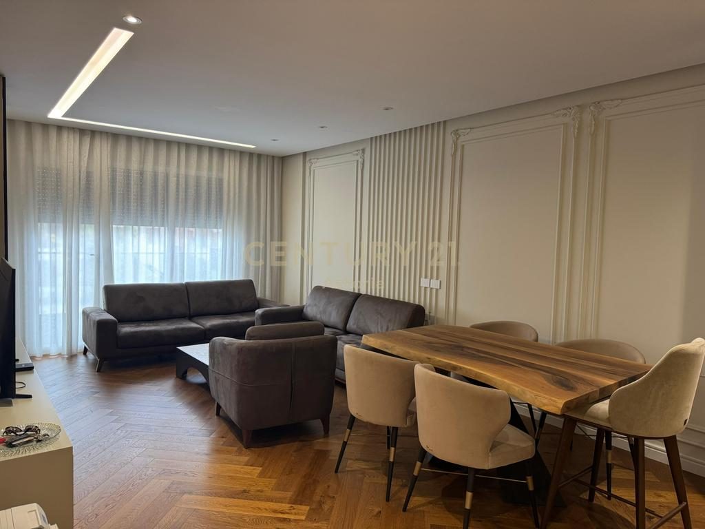 Jepet me qira apartament premium 2+1+2+2 ballkone me post parkimi te Olympic Residence Tirana