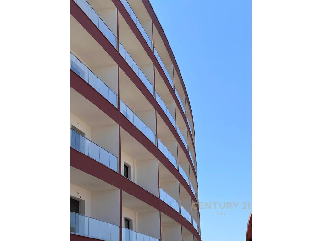 SHITET APARTAMENT 1+1 ME OBORR NE RESIDENCEN EON ,GOLEM!