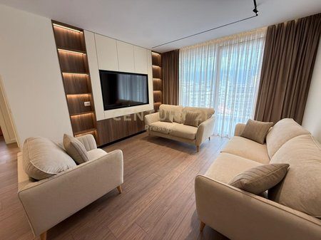 Apartament 2+1 Me Qira (Banim/Zyra), Stadiumi Dinamo