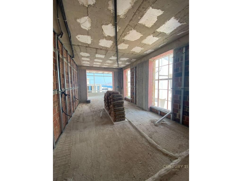 SHITET APARTAMENT 1+1 , SARANDE