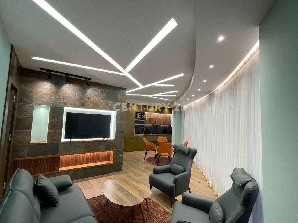SHESIM APARTAMET 2+1+2 PRANE XIBRAKUT!!