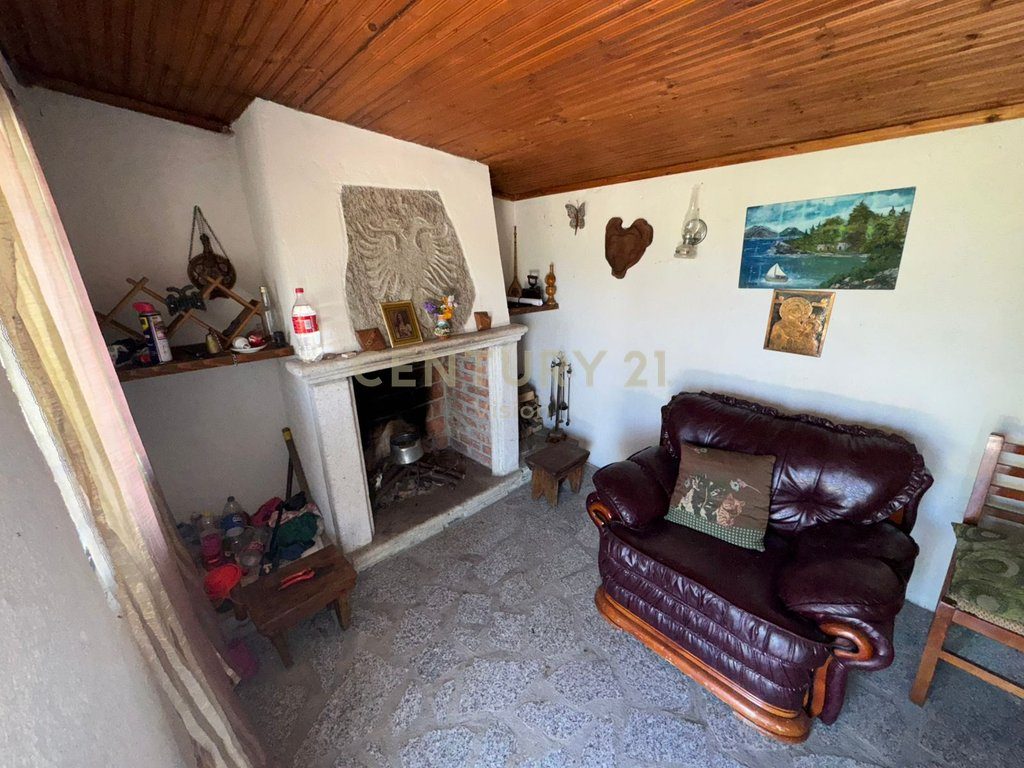 Shtëpi private + toke për shitje në Golem, Shkodër  | 1000 m²
