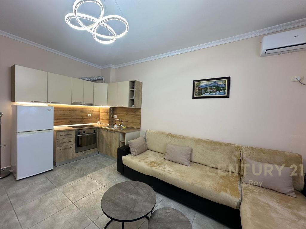 Shitet Apartament 1+1 Vetem 150m Nga Deti!!