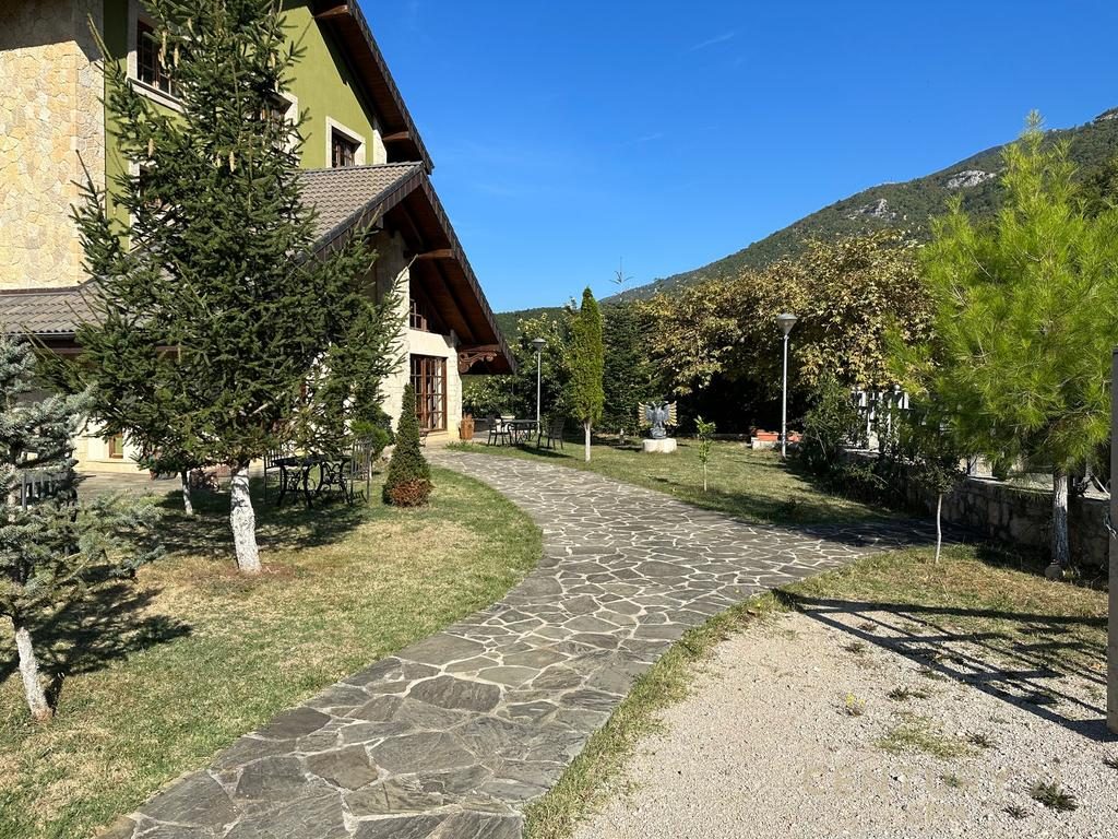 EKSKLUZIVE! HOTEL 4 KATËSH PER SHITJE, NE SURREL, DAJT!