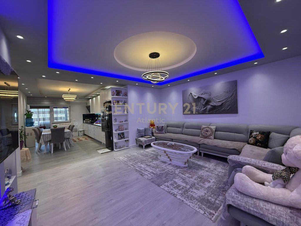 Apartament 2+1+2 Tualete për Shitje në Plazh Rrota e Kuqe, Durrës - 188,000€ | 118 m²