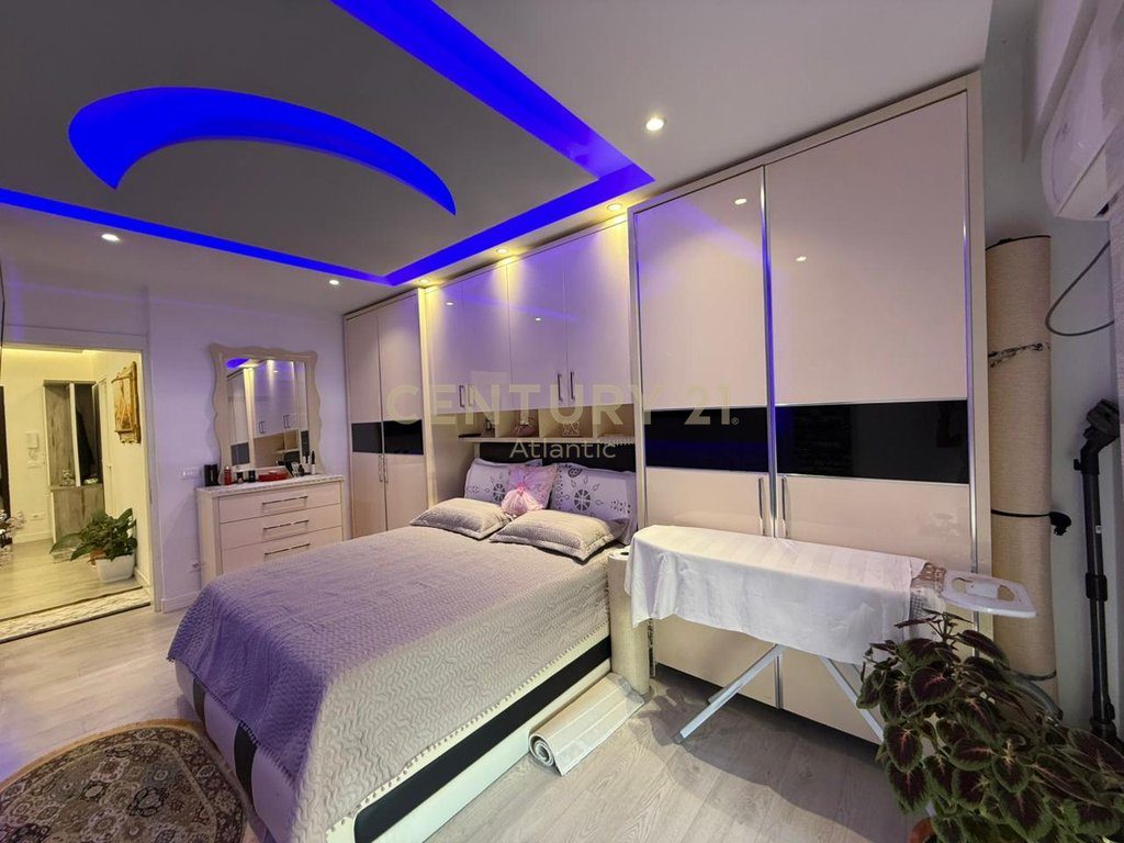 Apartament 2+1+2 Tualete për Shitje në Plazh Rrota e Kuqe, Durrës - 188,000€ | 118 m²