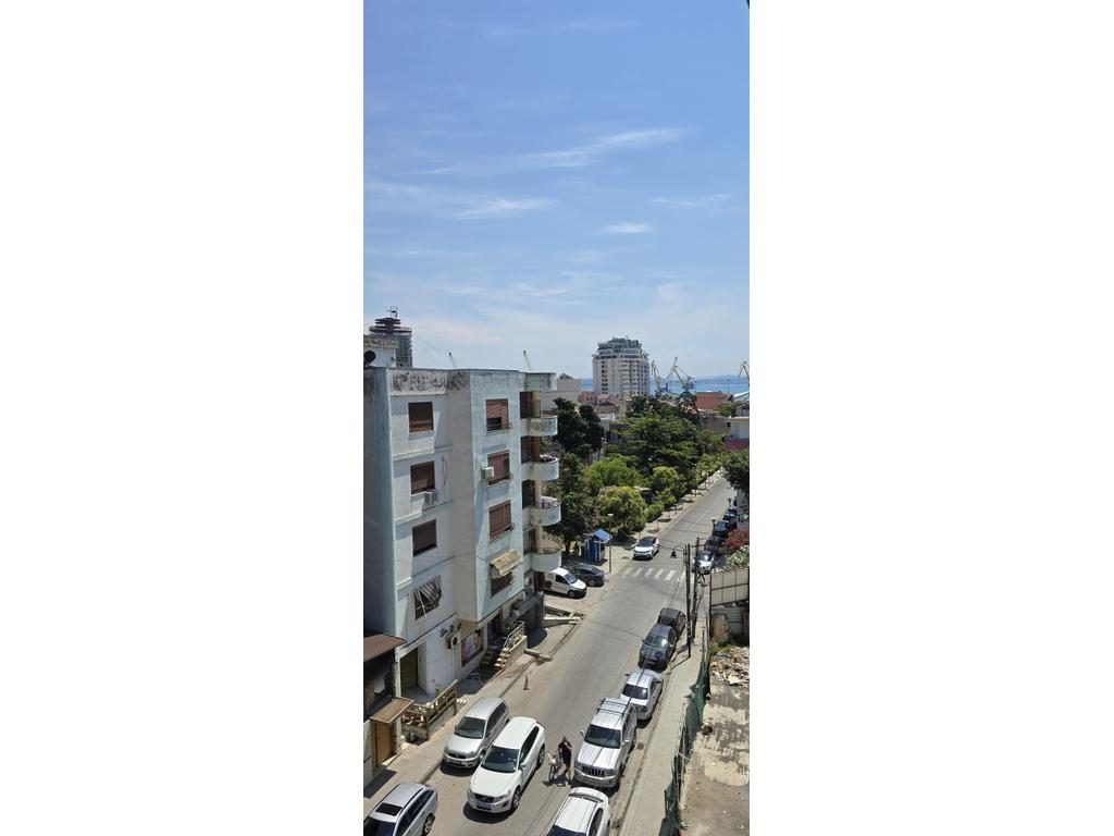 OFROJME PER SHITJE APARTAMENT 3+1+2T+3 BALLKONE, ME PAMJE DETI, PRANE VOLLGA !!!