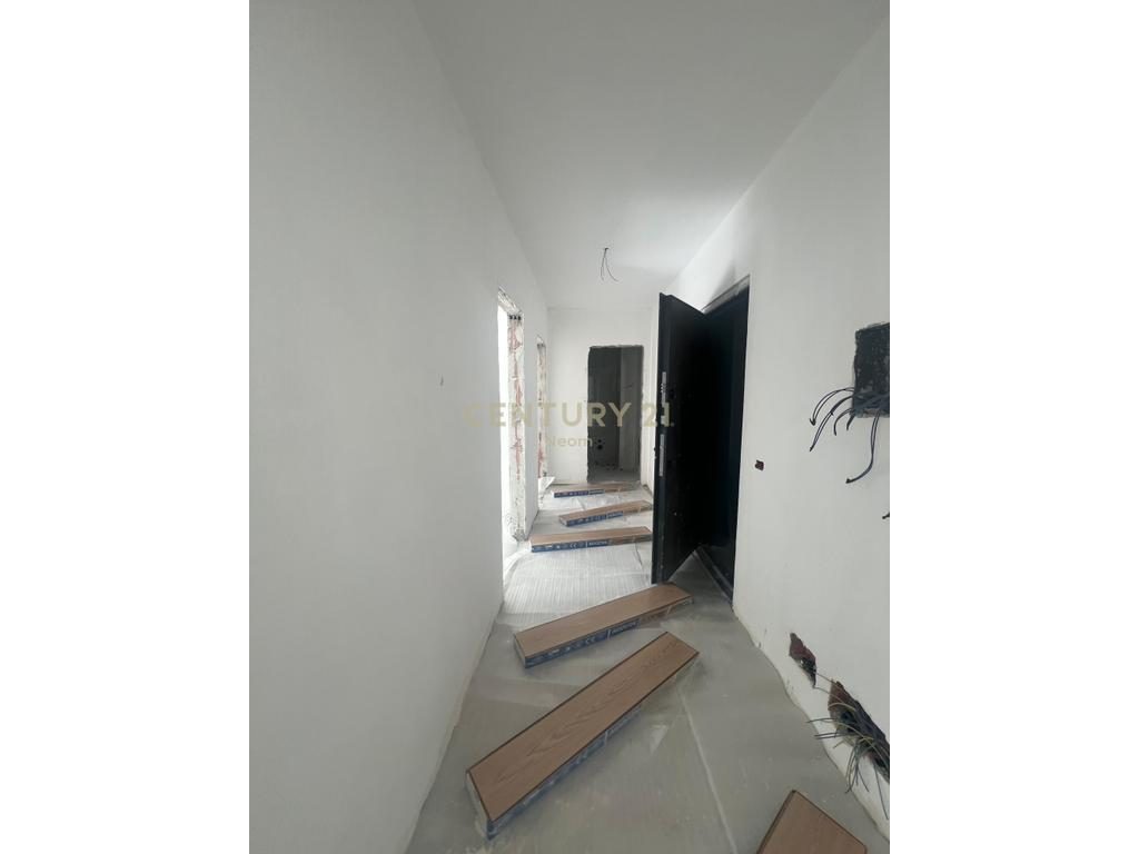 SHESIM APARTAMENT 2+1 TE RINGSIDE RESIDENCES, PRANË BULEVARDIT TË RI NË PASKUQAN
