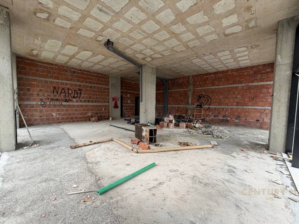 Rezidenca Turdiu, Ambient Komercial me qira!