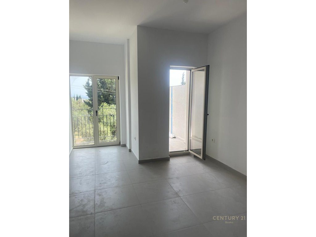 Santorini Residence, Dhermi, shitet Garsionere