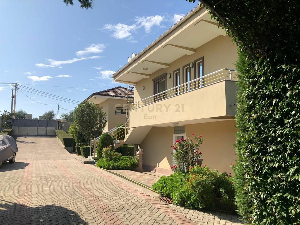 SHITEN 2 VILA PRIVATE NE SHENAVLASH TE INVESTUARA !!