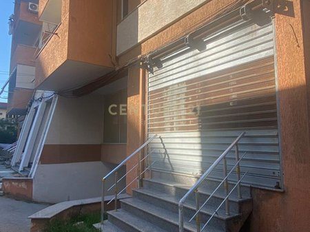 Dyqan ne shitje, Plazh/Durres