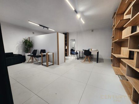 Dyqan në Fresku, Tirana - 180000€ | 100 m²