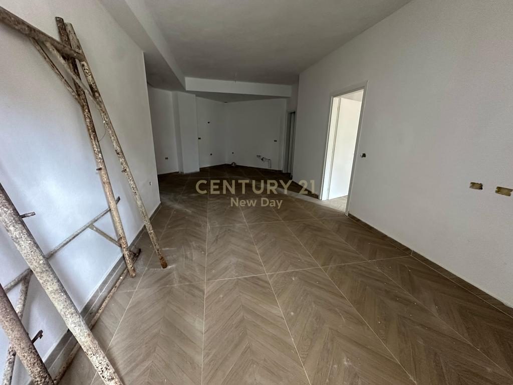 Apartament 1+1 Për Shitje në Mali i Robit, Durrës