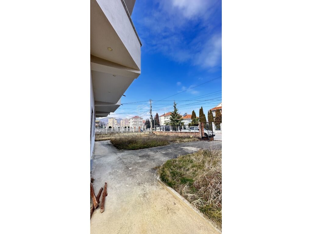 POGRADEC,SHITET VILË NË RRUGËN E VILAVE  !!!!!!