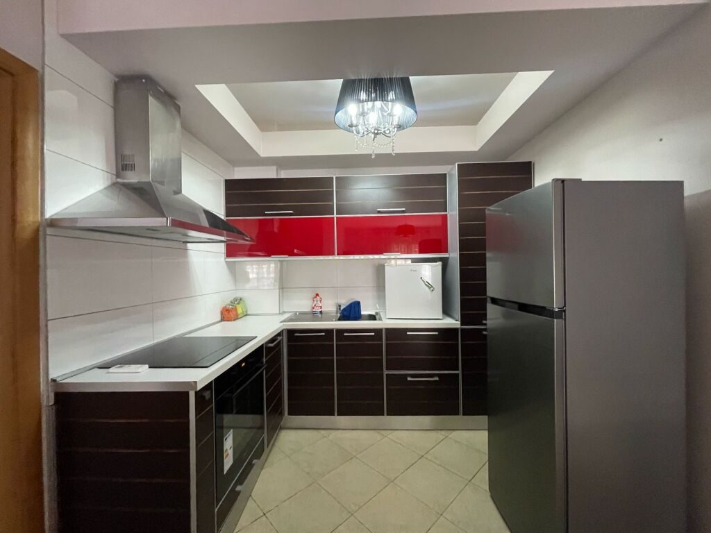APARTAMENT 2+1+2+3  PËR SHITJE NË LUNGOMARE ,VLORË!!!