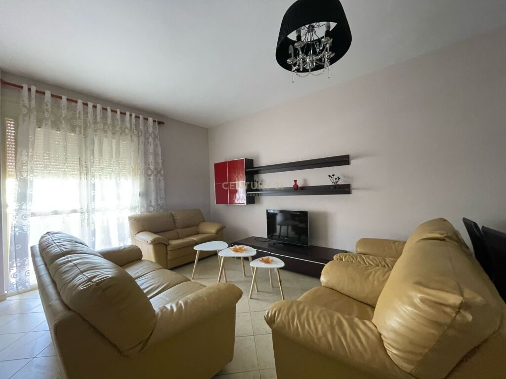 APARTAMENT 2+1+2+3  PËR SHITJE NË LUNGOMARE ,VLORË!!!