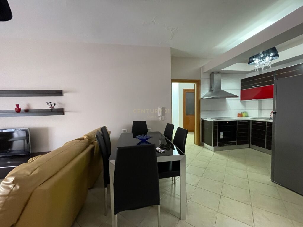 APARTAMENT 2+1+2+3  PËR SHITJE NË LUNGOMARE ,VLORË!!!