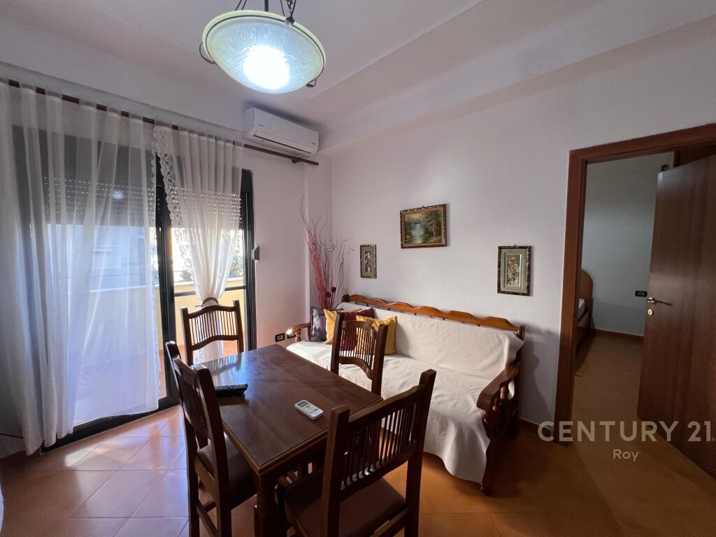 JEPET ME QIRA APARTAMENT 1+1 , GOLEM !