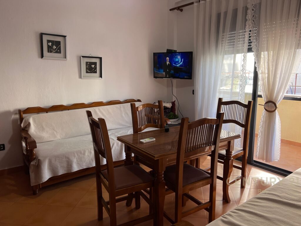 JEPET ME QIRA APARTAMENT 1+1 , GOLEM !
