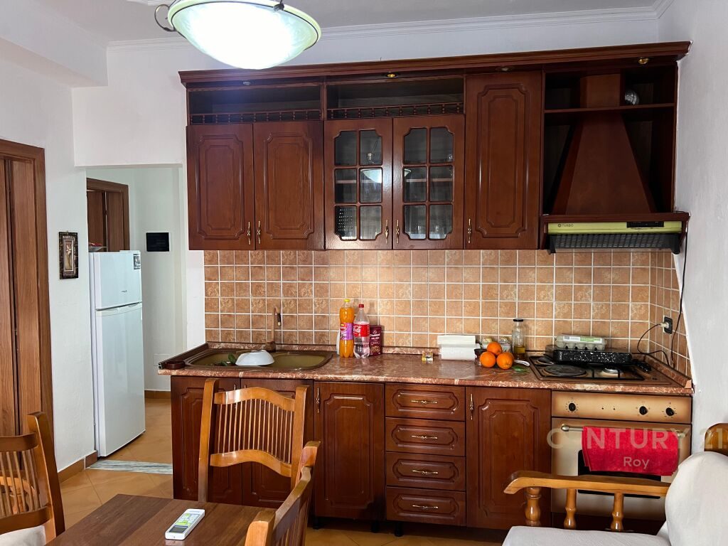 JEPET ME QIRA APARTAMENT 1+1 , GOLEM !