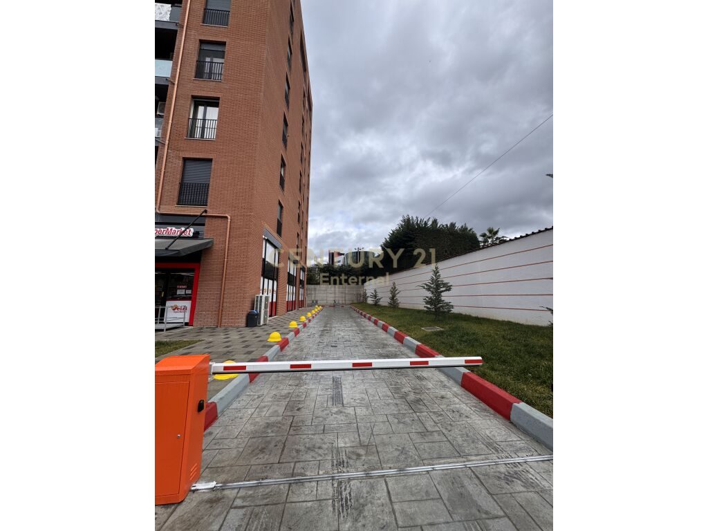 Apartament 2+1 per shitje ne Porcelan