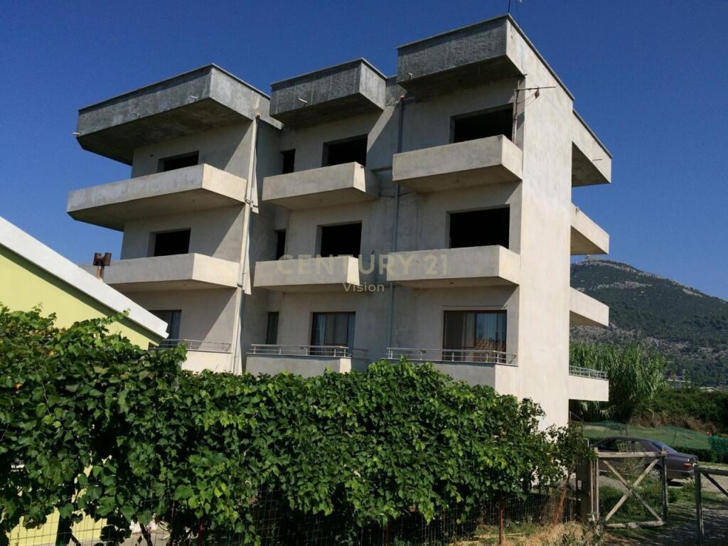 Ndërtesë 4 kateshe Për Shitje në Ishull, Lezhë