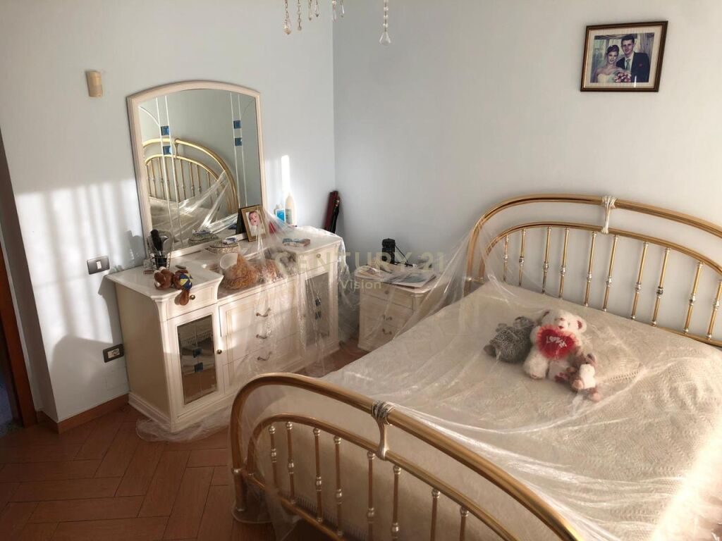 Ndërtesë 4 kateshe Për Shitje në Ishull, Lezhë
