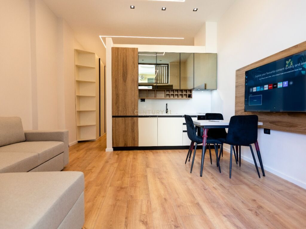 APARTAMENT 1+1 PER SHITJE NE LUNGOMARE, VLORE