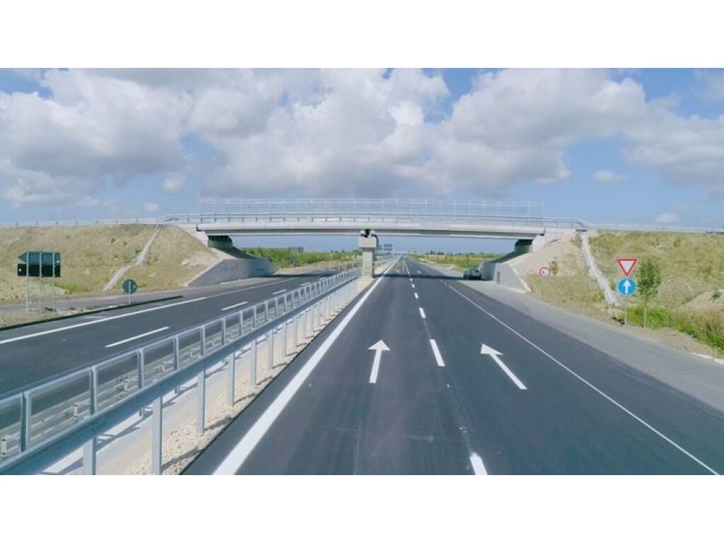 TOKE NE SHITJE NE   AUTOSTRADEN VLORE -FIER !!!