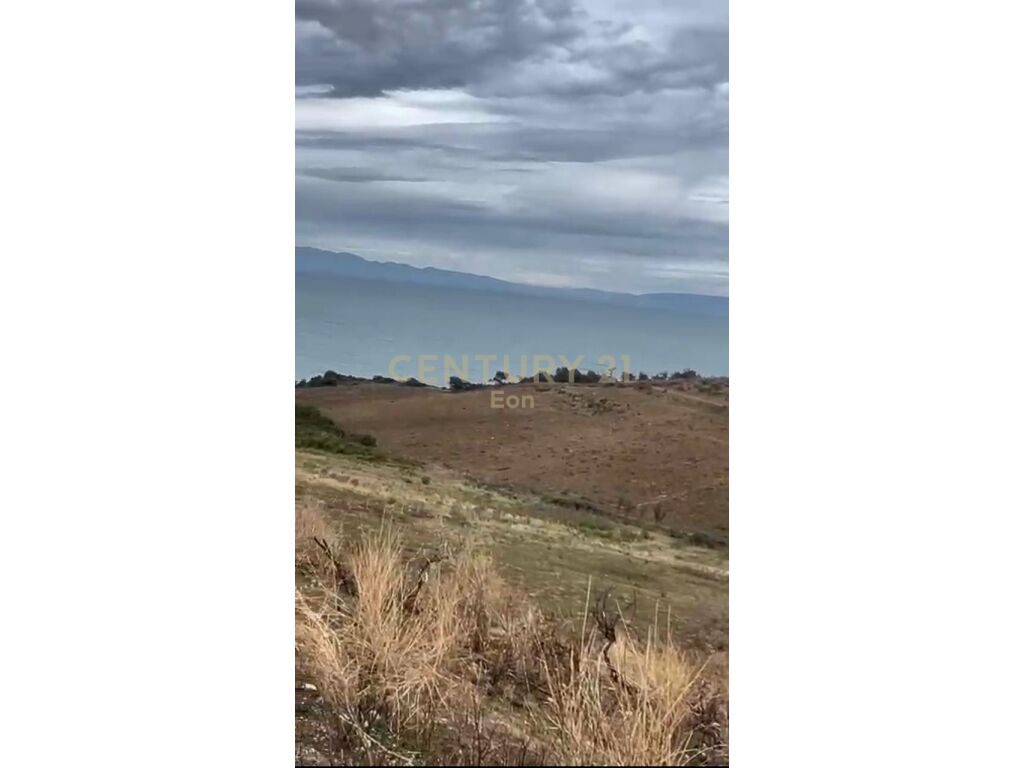 SHITET 16500 M2 TOKË,  ME PAMJE DETI TEK KEPI I RODONIT !