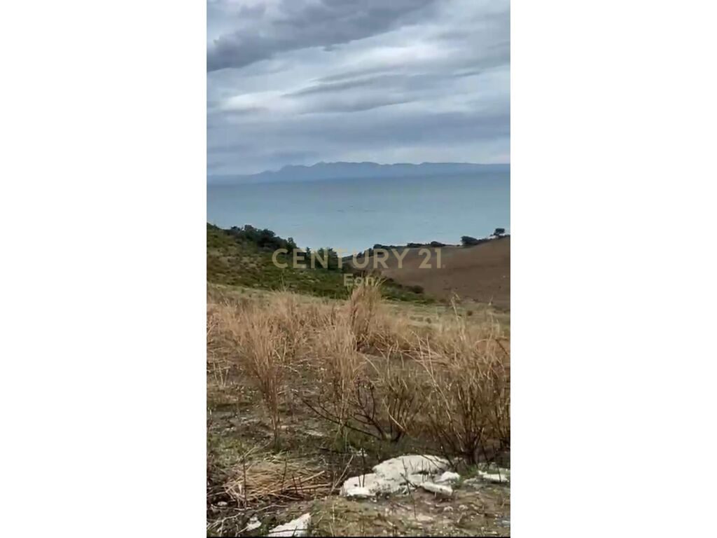 SHITET 16500 M2 TOKË,  ME PAMJE DETI TEK KEPI I RODONIT !